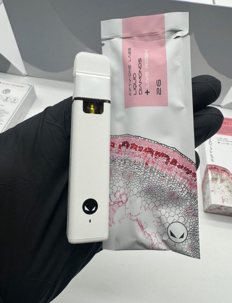 photo_2026-02-07_08-53-27 fifty one labs liquid diamonds +live resin 2g disposable
